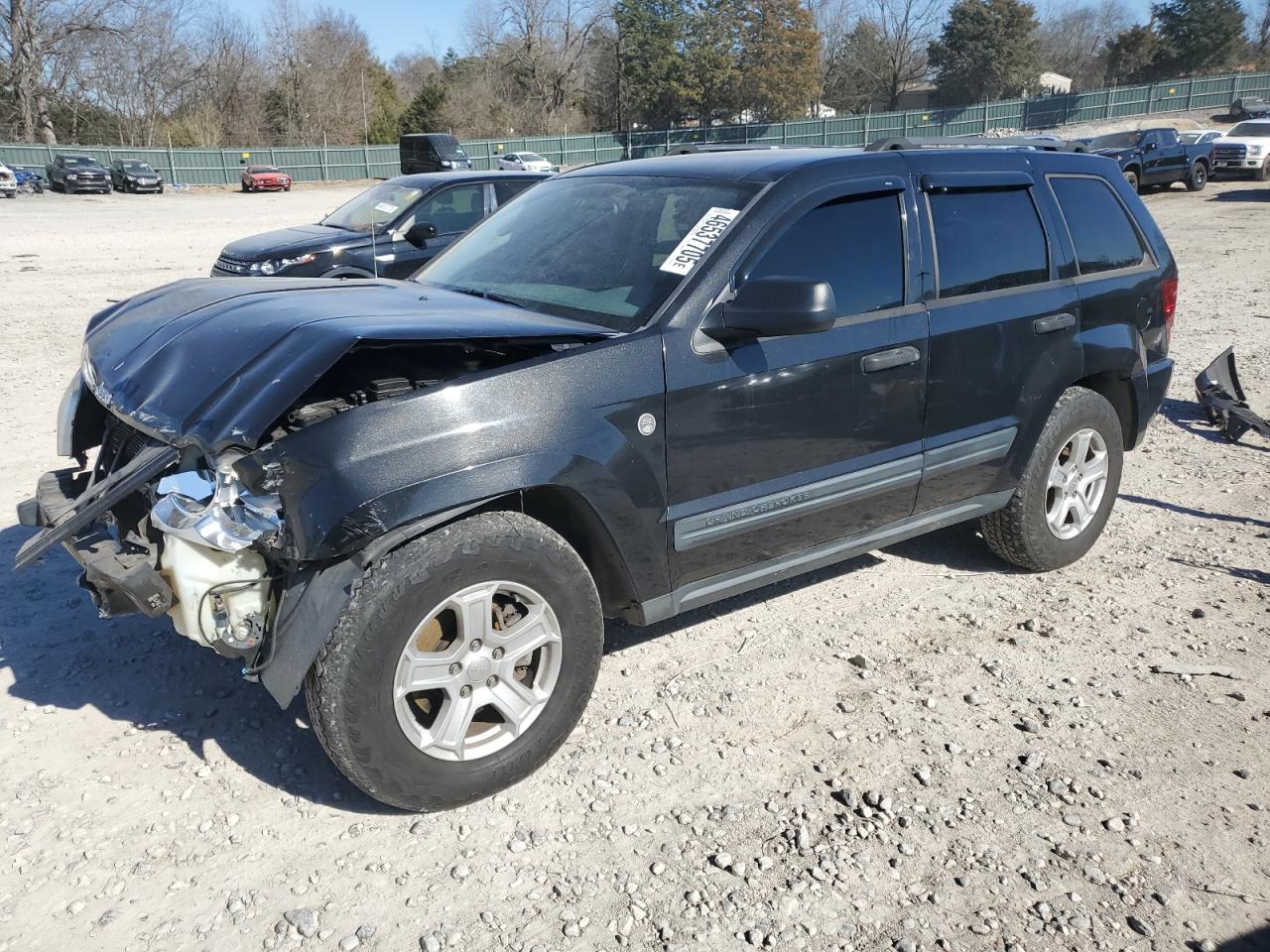 2005 Jeep Grand Cherokee - Image 1