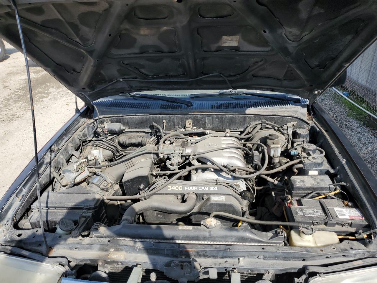 1998 Toyota 4Runner - Image 12