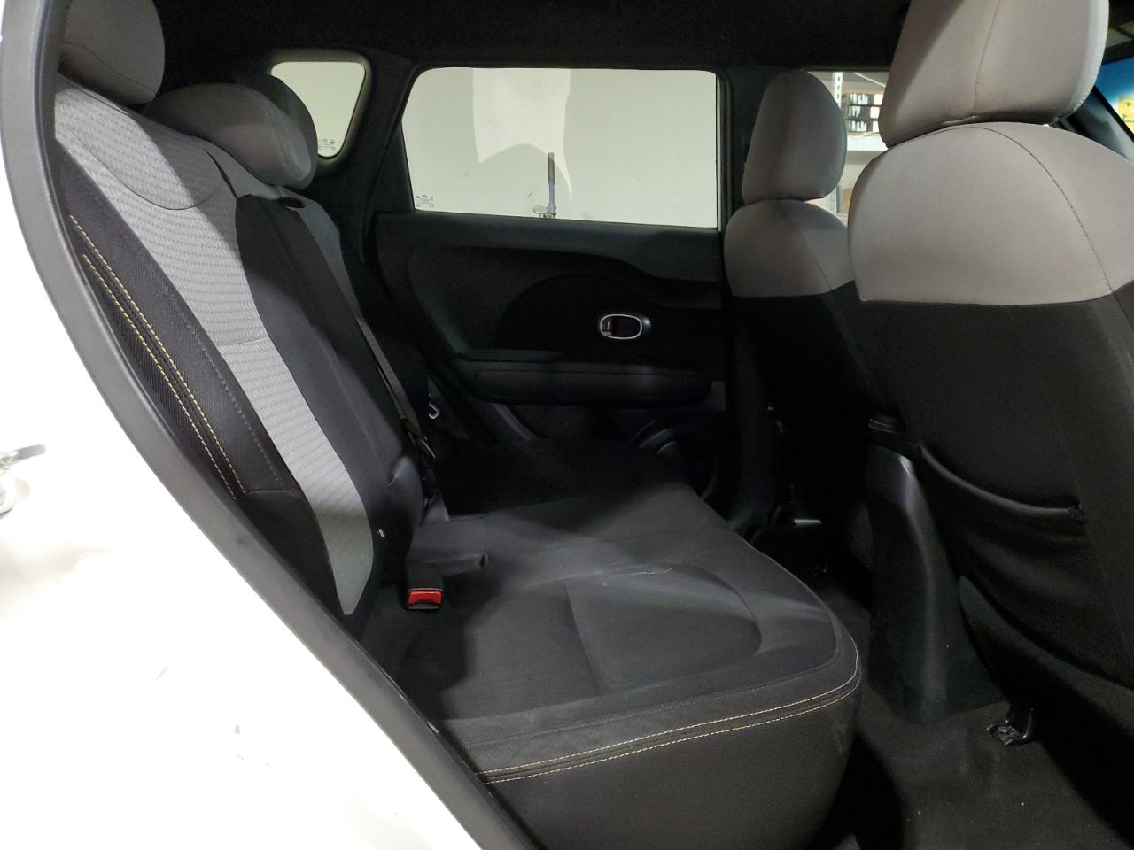 2016 Kia Soul - Image 11