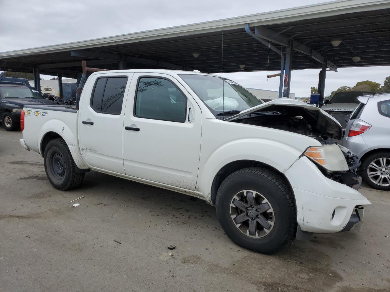 2015 Nissan Navara (Frontier) - Image 4