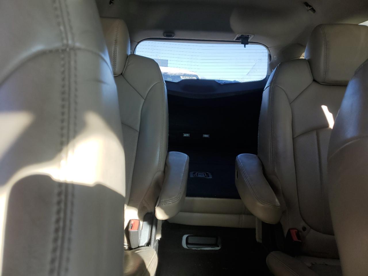 2009 Chevrolet Traverse - Image 10
