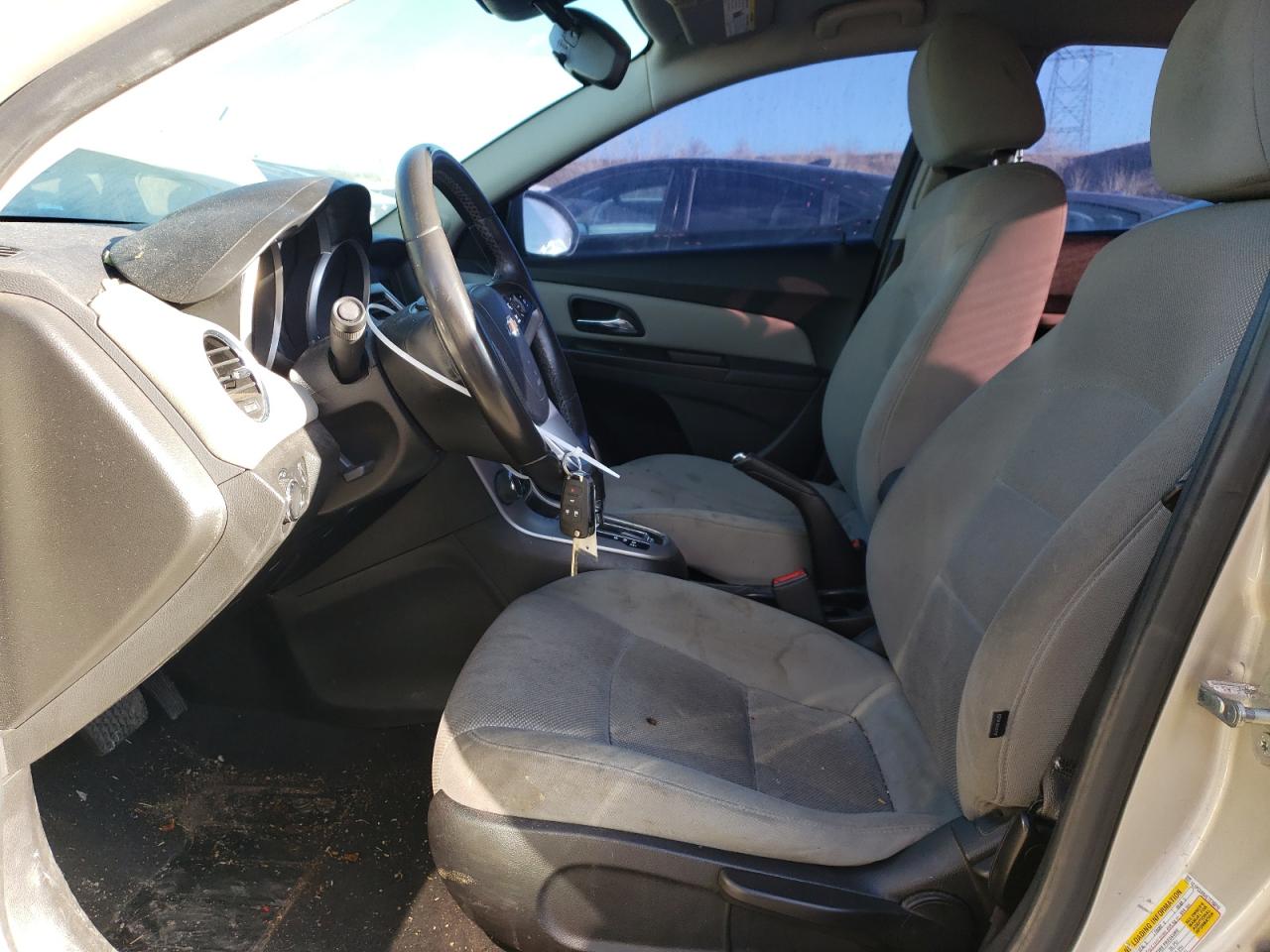 2014 Chevrolet Cruze - Image 7