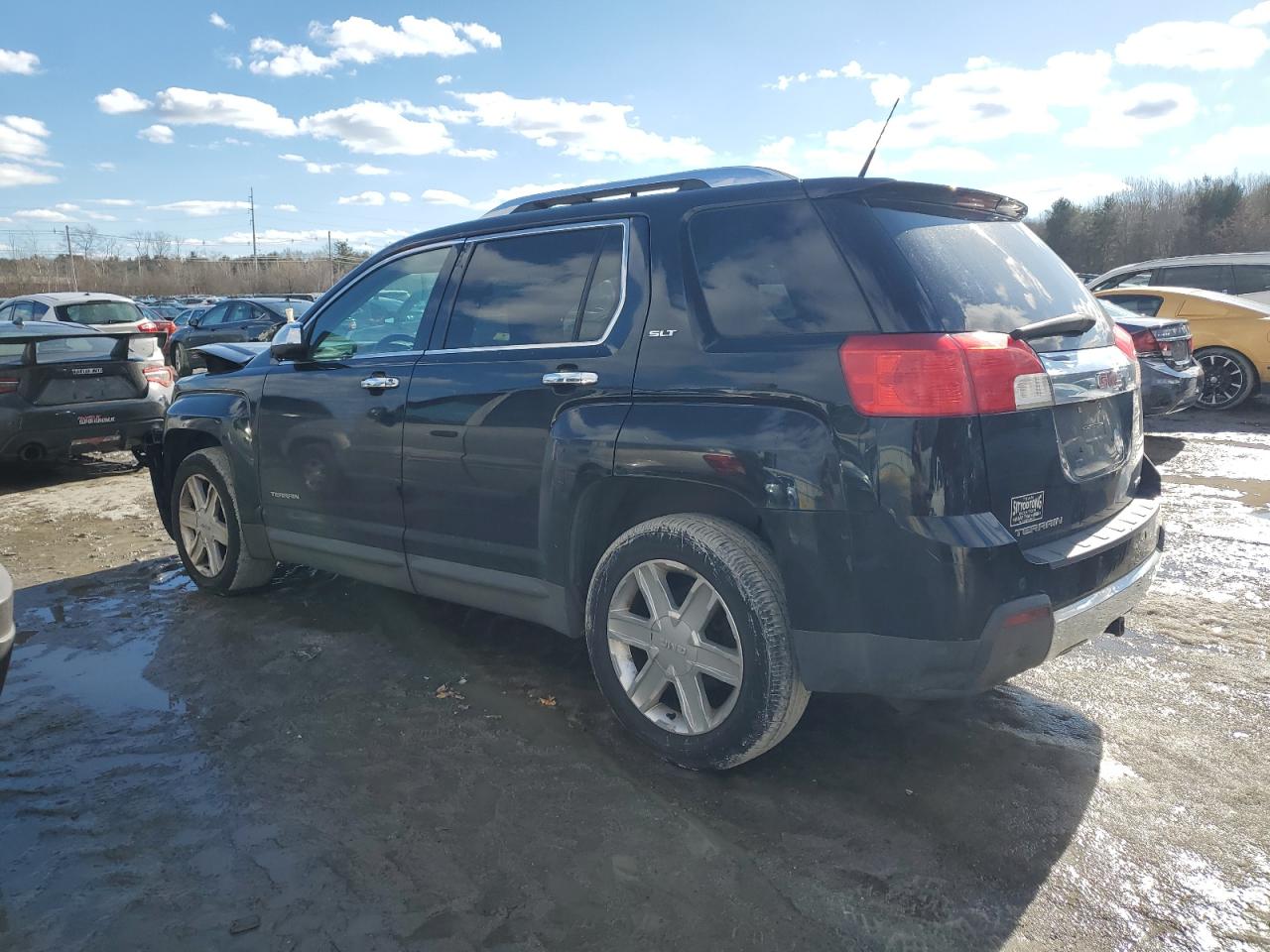 2011 GMC Terrain - Image 2