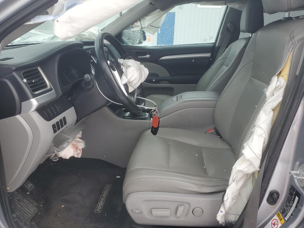 2015 Toyota Highlander - Image 7