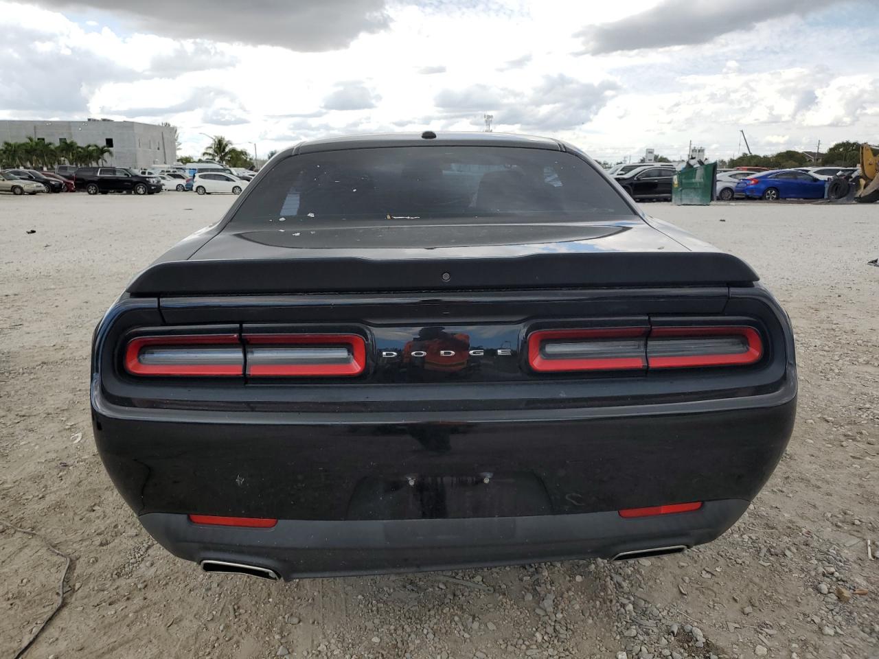 2019 Dodge Challenger - Image 6