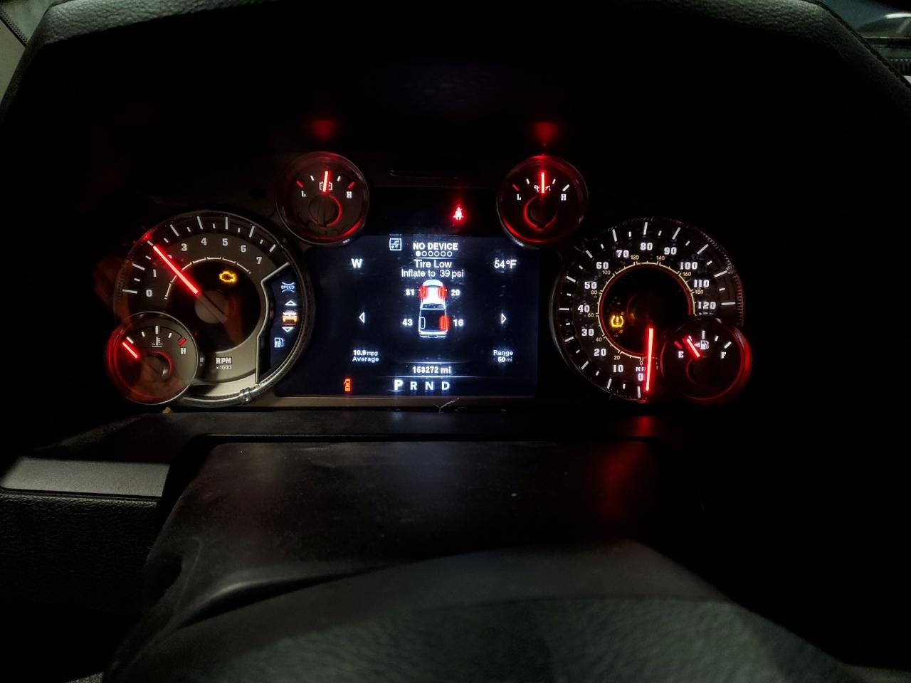 2014 RAM 1500 - Image 9