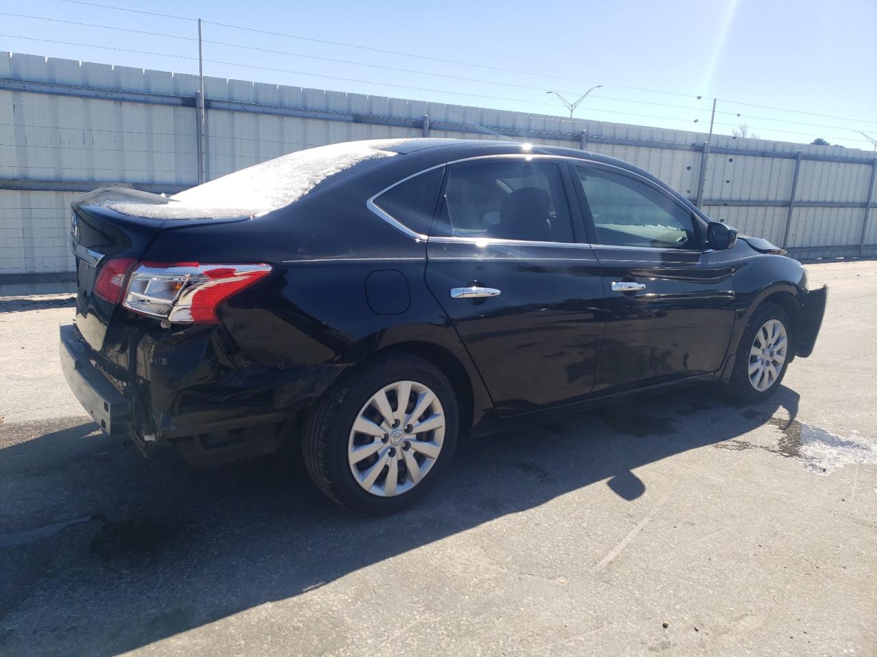 2019 Nissan Sentra - Image 3