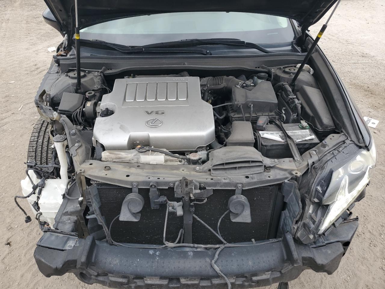 2018 Lexus ES - Image 11