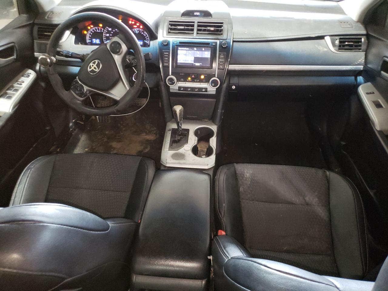 2014 Toyota Camry - Image 8