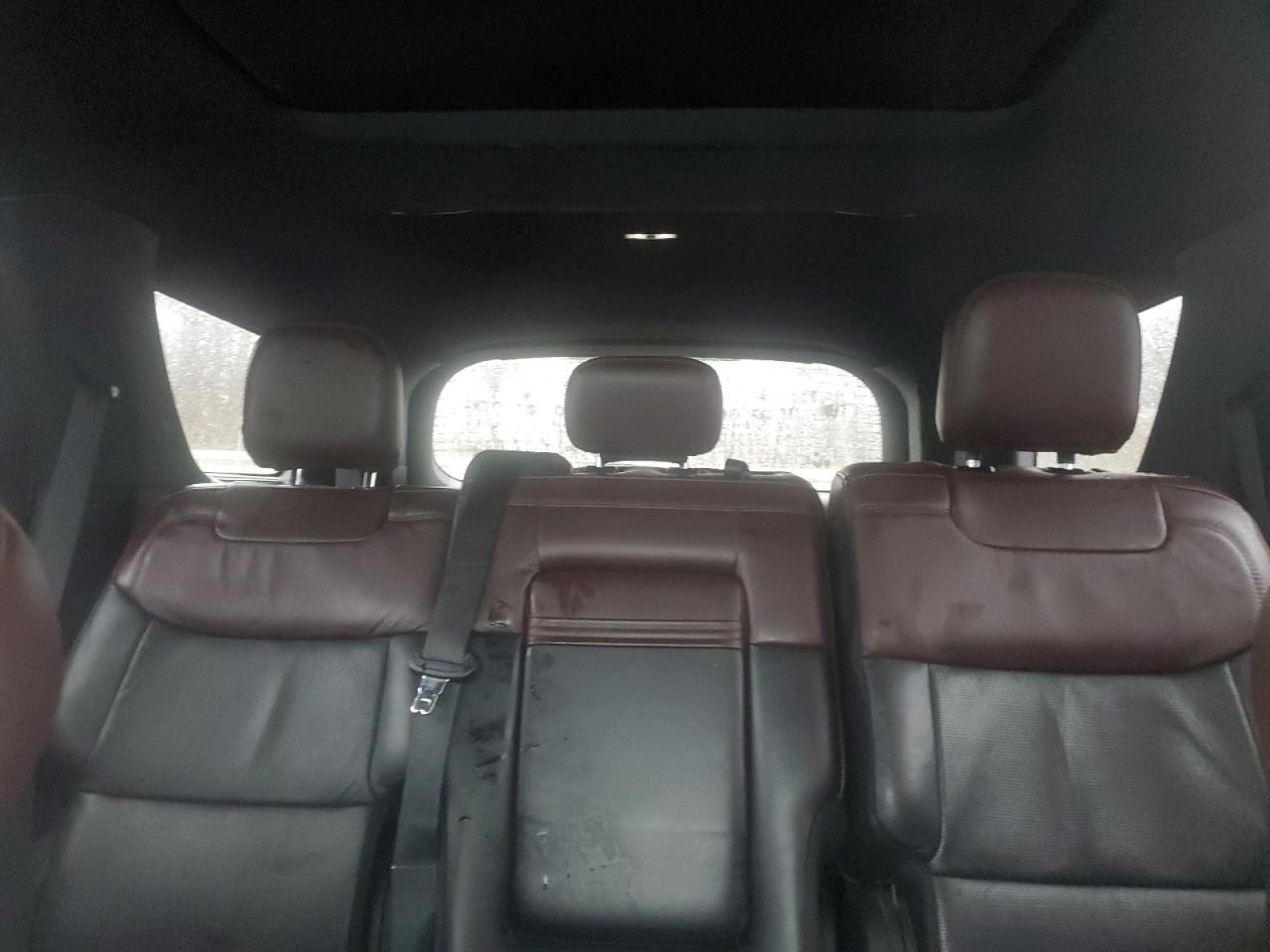 2020 Ford Explorer - Image 10