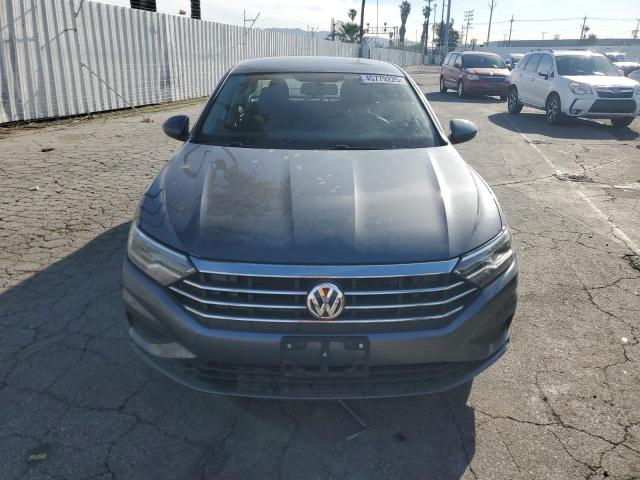  VOLKSWAGEN JETTA 2021 Серый