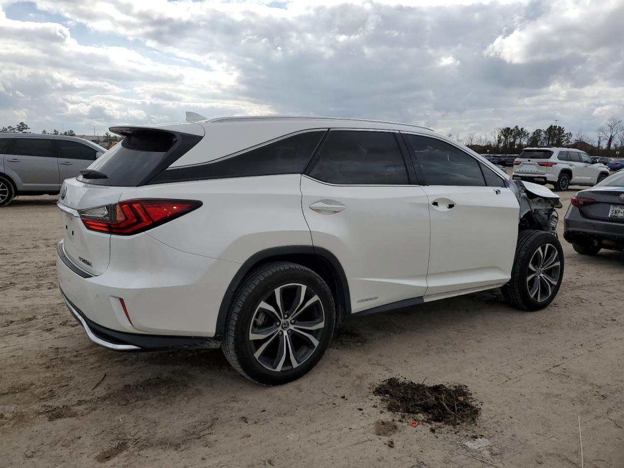 2018 Lexus RX - Image 3