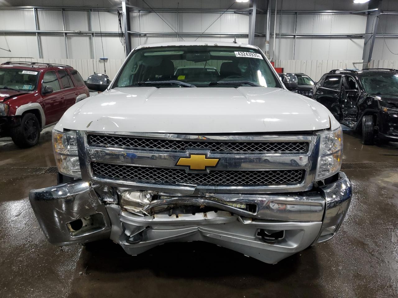 2013 Chevrolet Silverado - Image 5