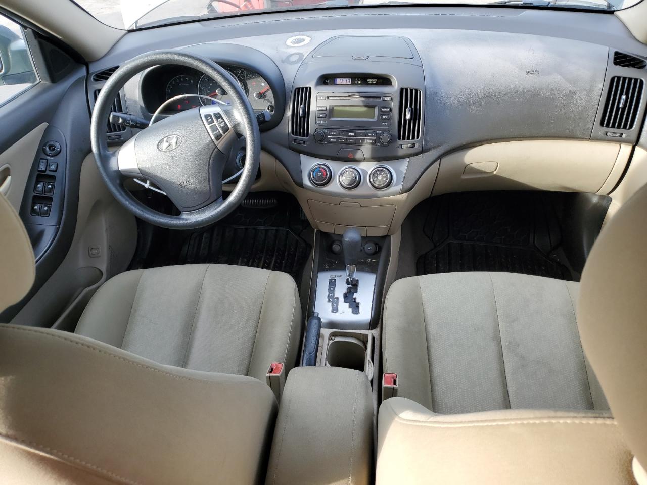 2010 Hyundai Elantra - Image 8