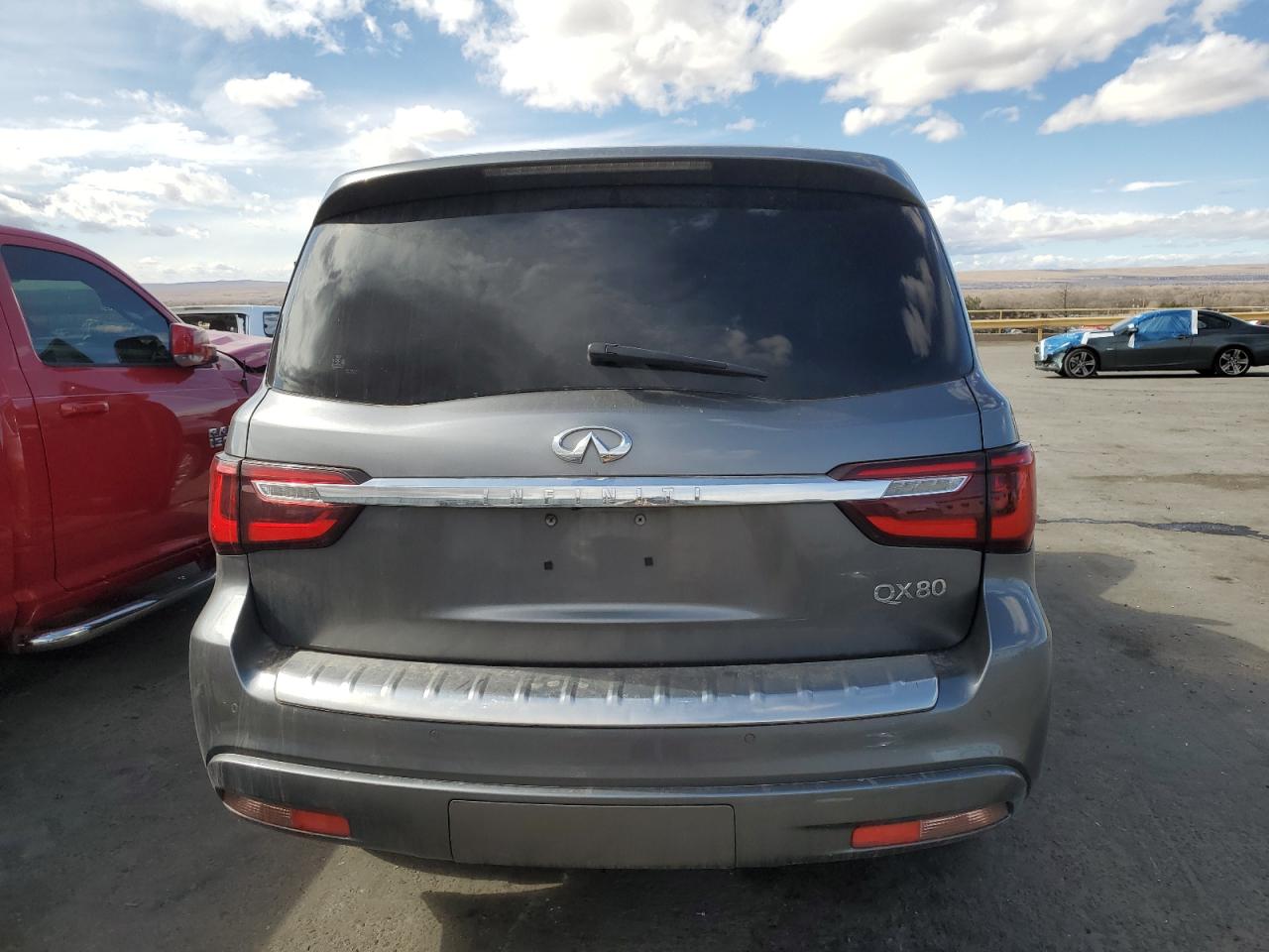 2018 Infiniti QX80 - Image 6