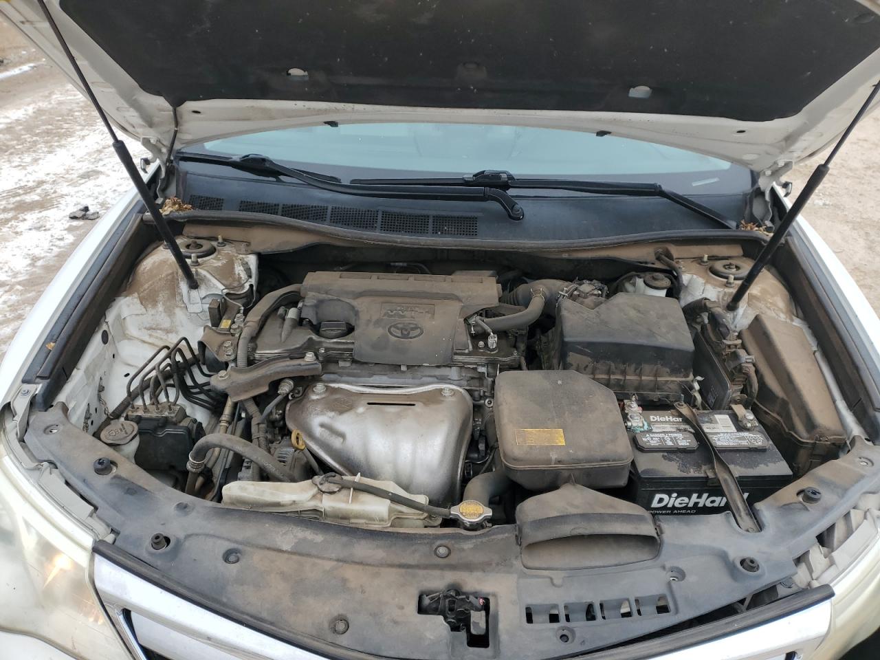 2014 Toyota Camry - Image 13