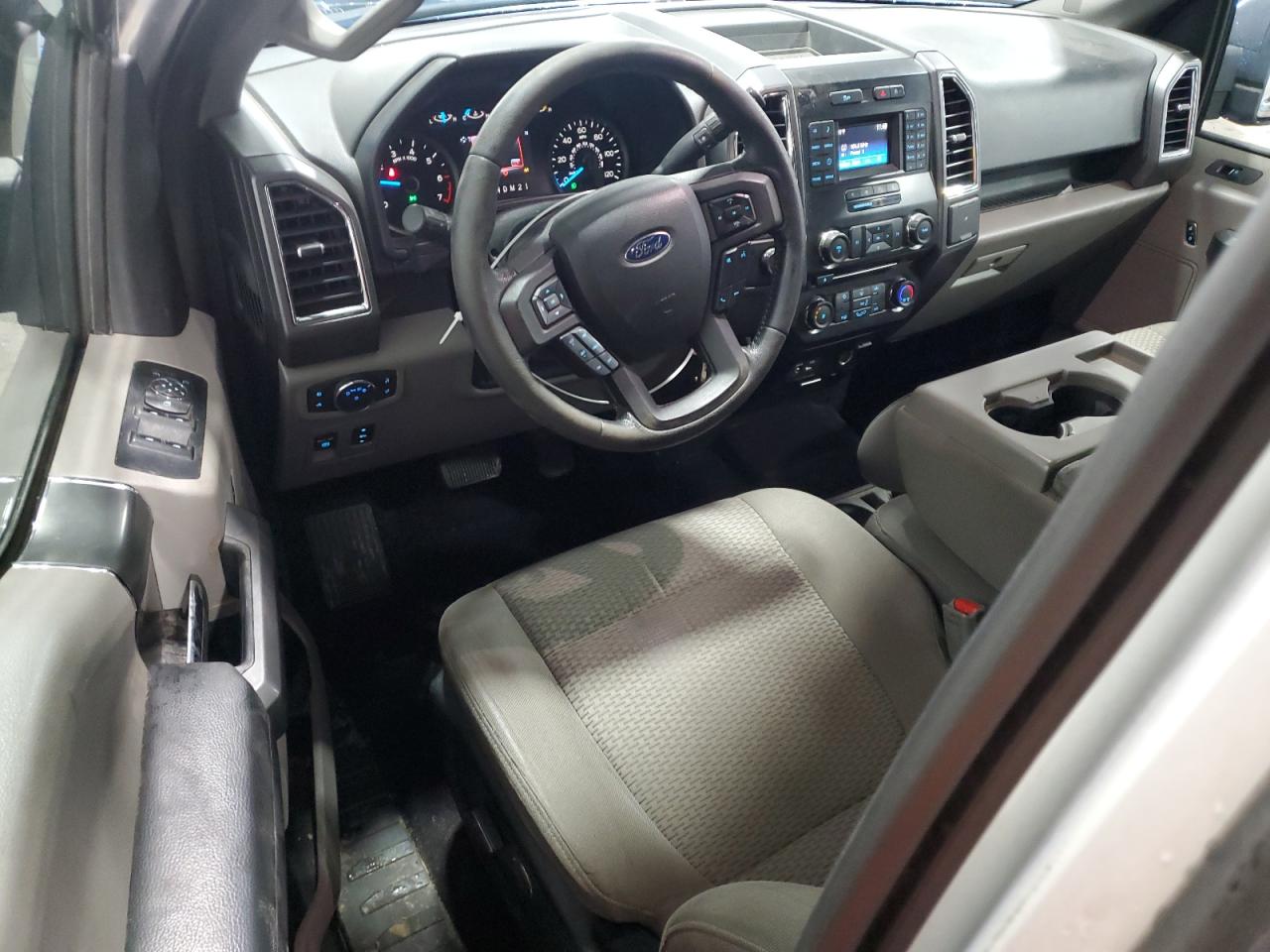 2015 Ford F-150 - Image 8