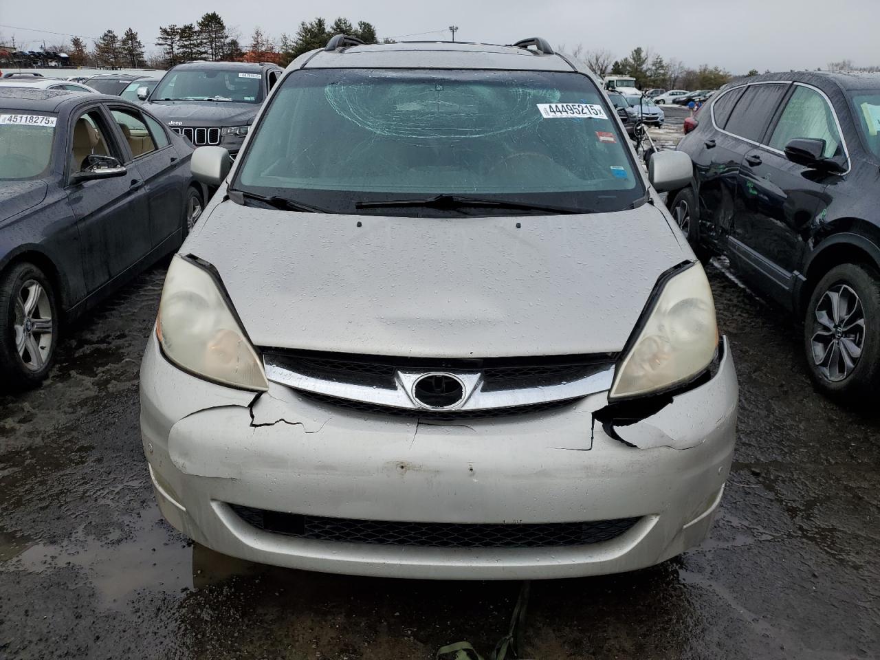 2009 Toyota Sienna - Image 5