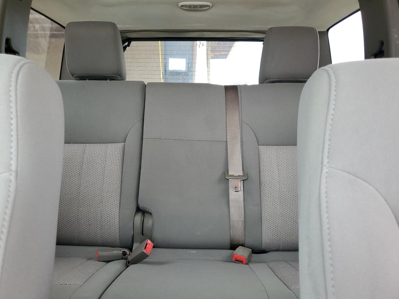 2010 Jeep Liberty (North America) - Image 10
