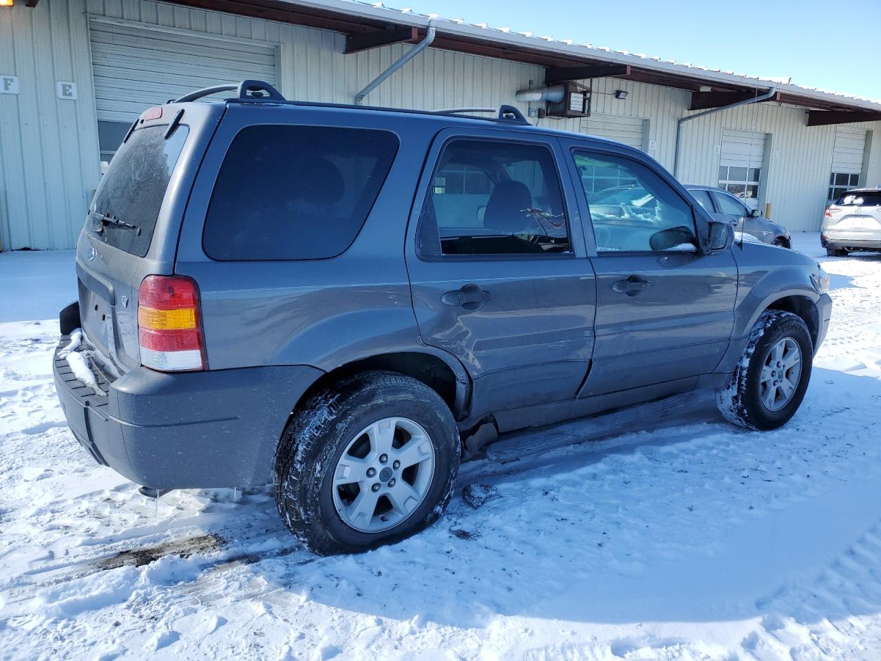 2006 Ford Escape - Image 3
