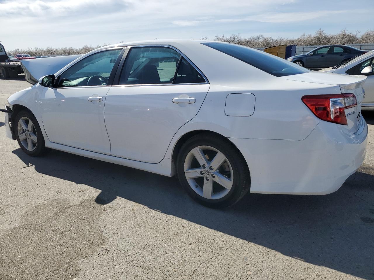2014 Toyota Camry - Image 2