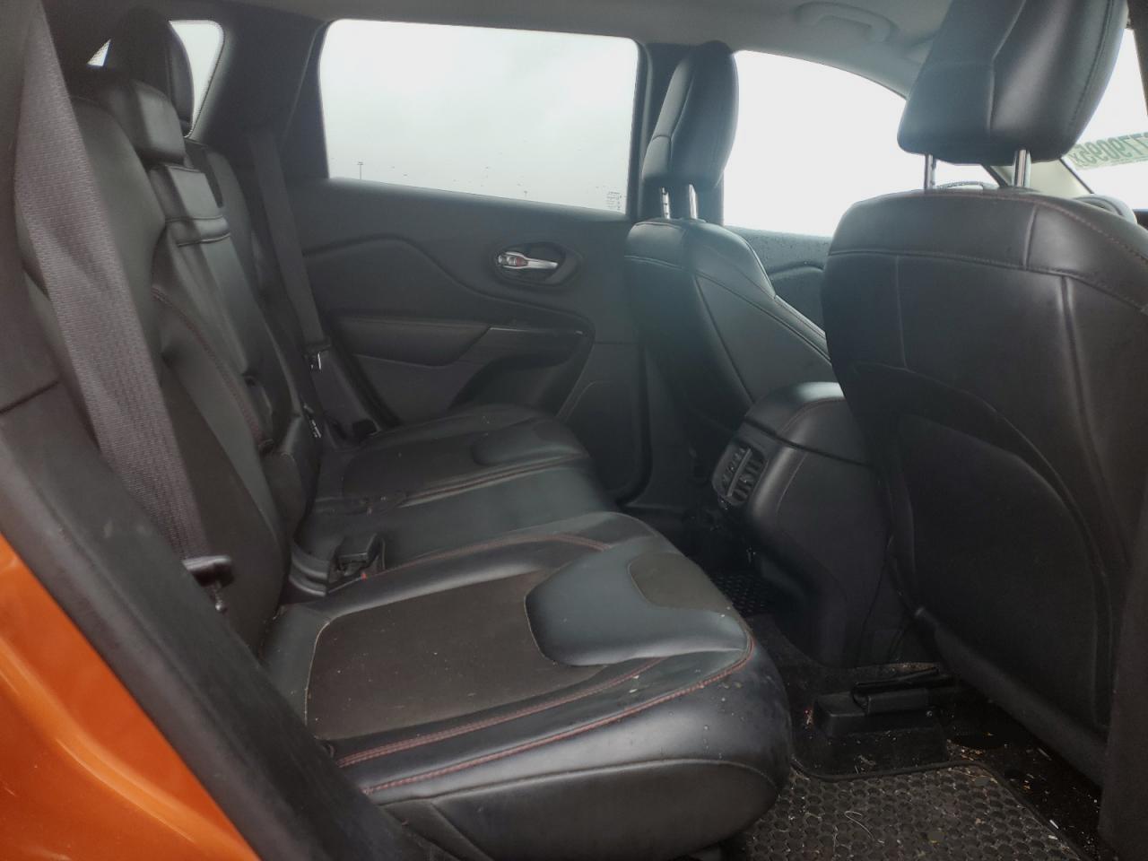 2014 Jeep Cherokee - Image 11