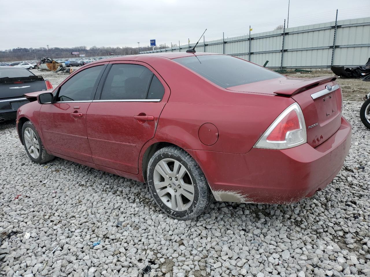 2009 Ford Fusion - Image 2