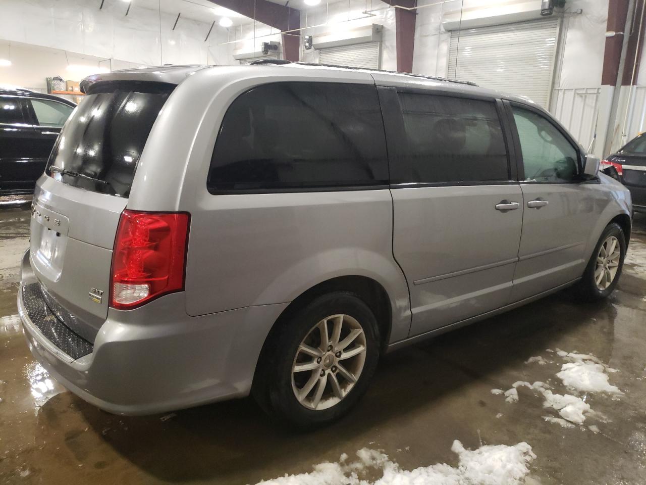 2016 Dodge Caravan - Image 3