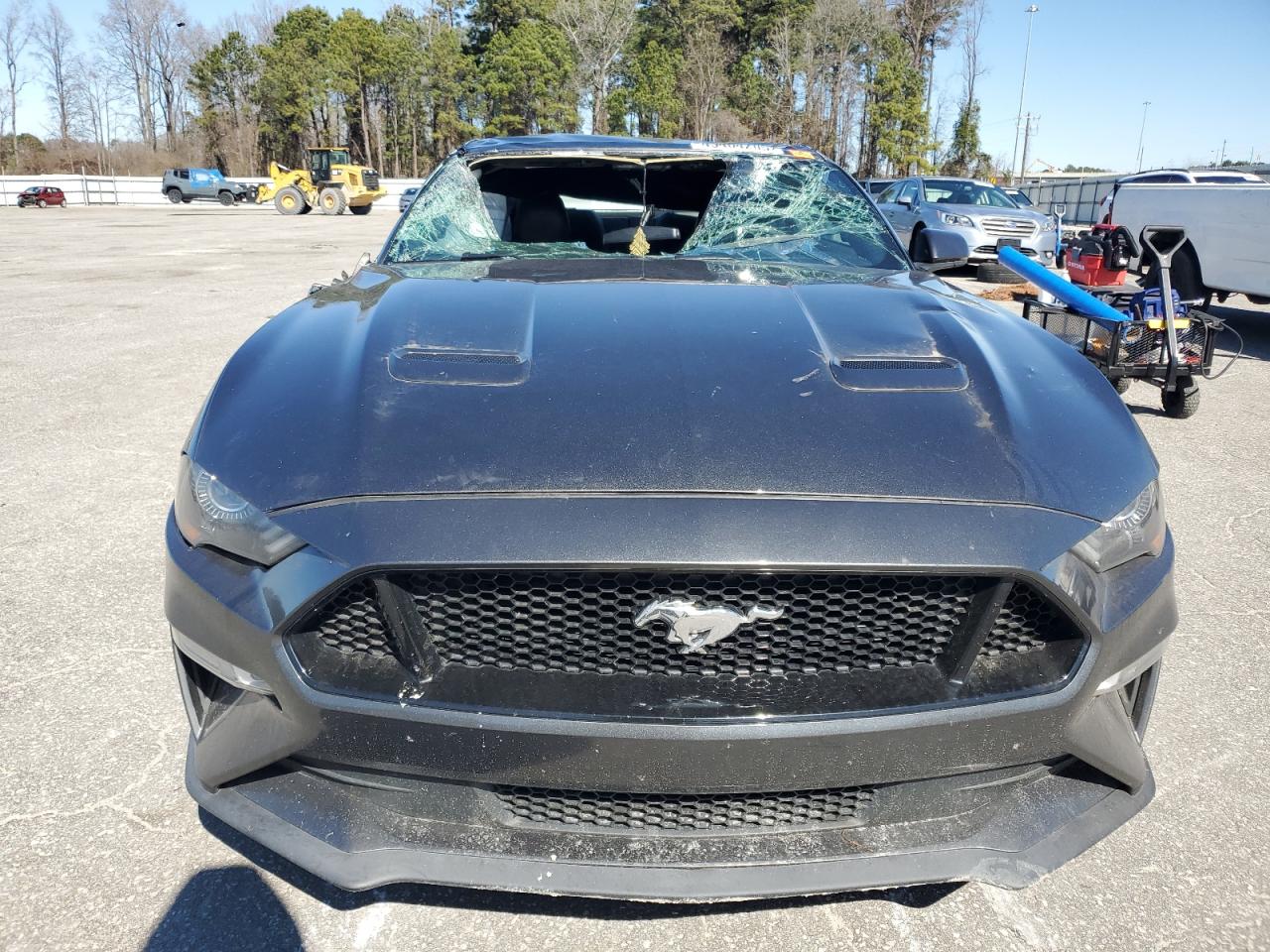 2019 Ford Mustang - Image 5
