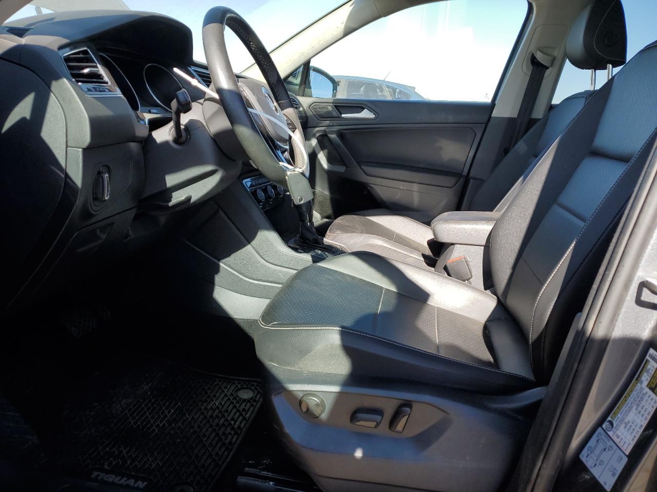 2021 Volkswagen Tiguan - Image 7