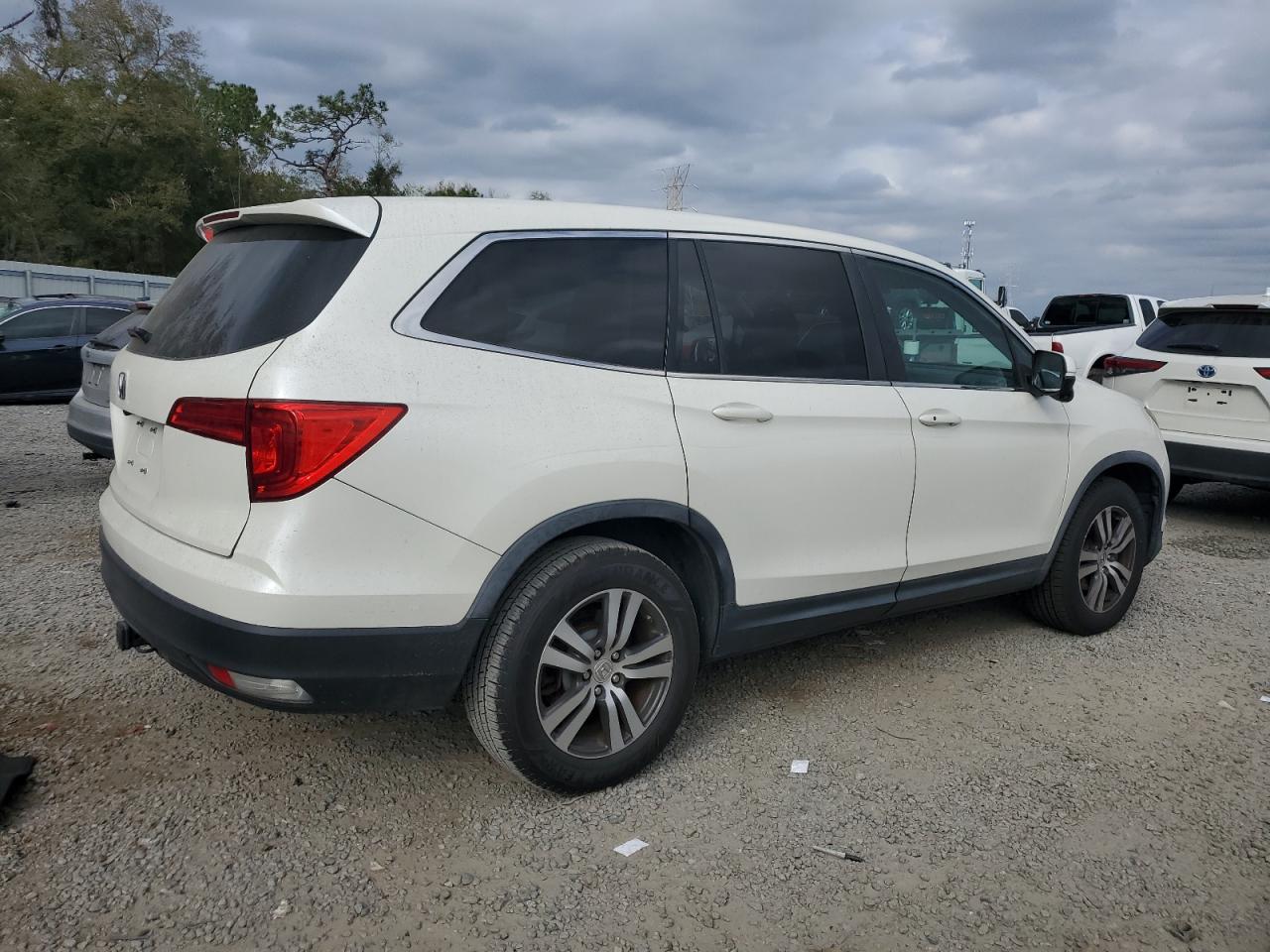 2016 Honda Pilot - Image 3