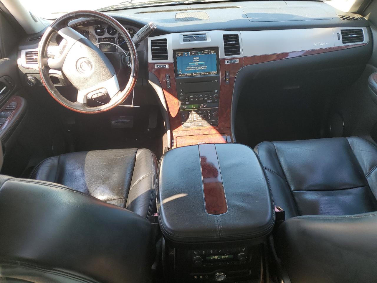 2008 Cadillac Escalade - Image 8