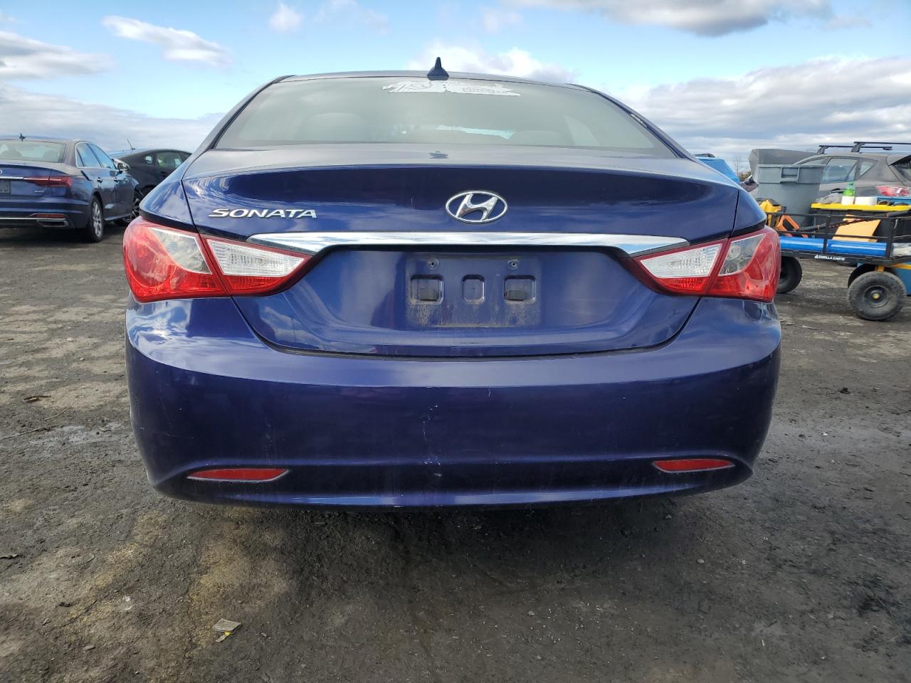 2013 Hyundai Sonata - Image 6