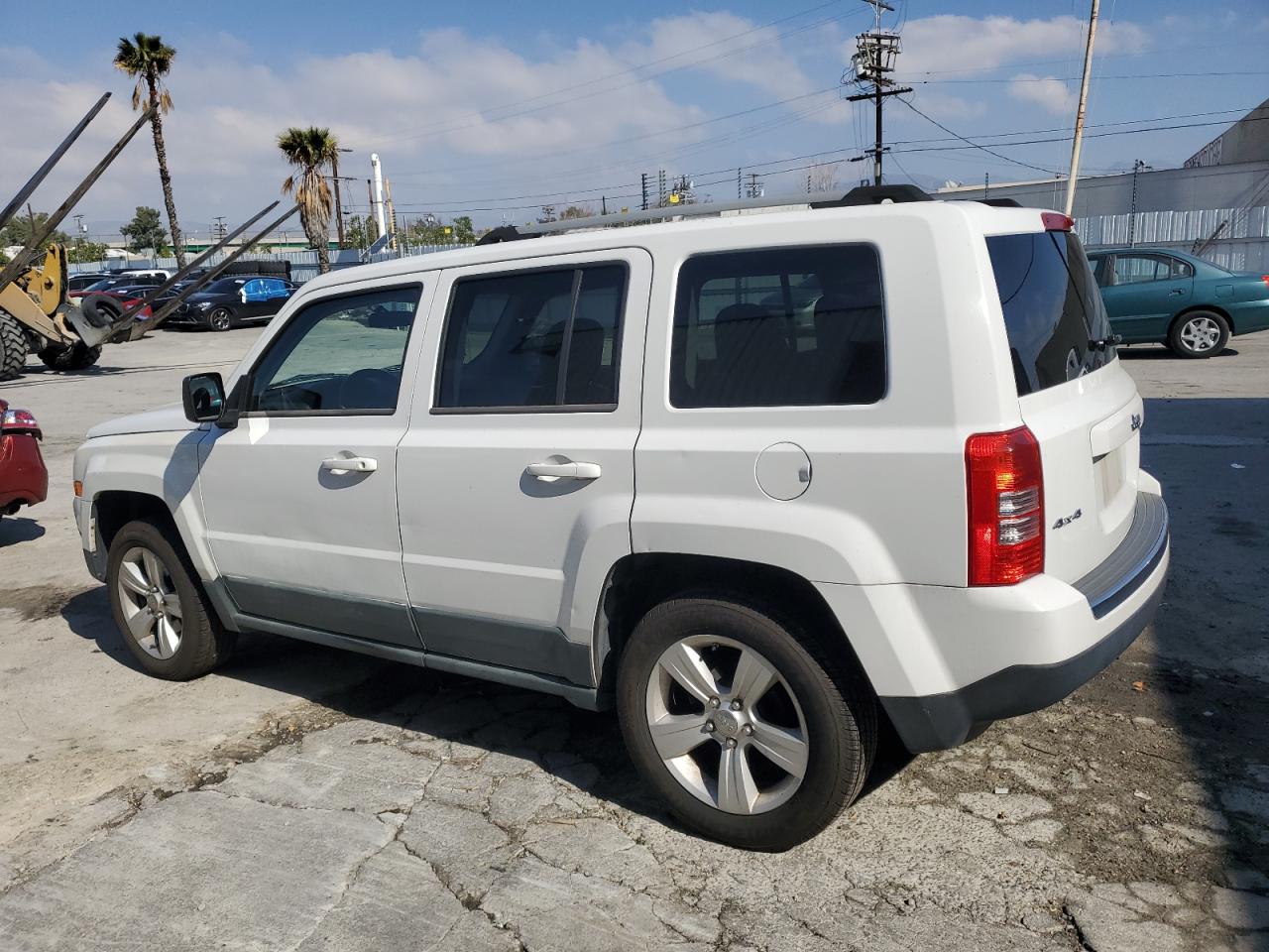 2011 Jeep Liberty (Patriot) - Image 2