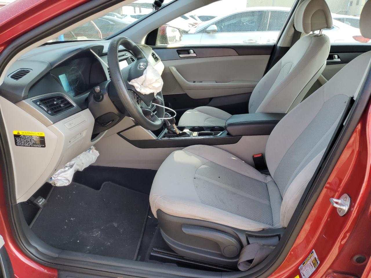 2016 Hyundai Sonata - Image 7