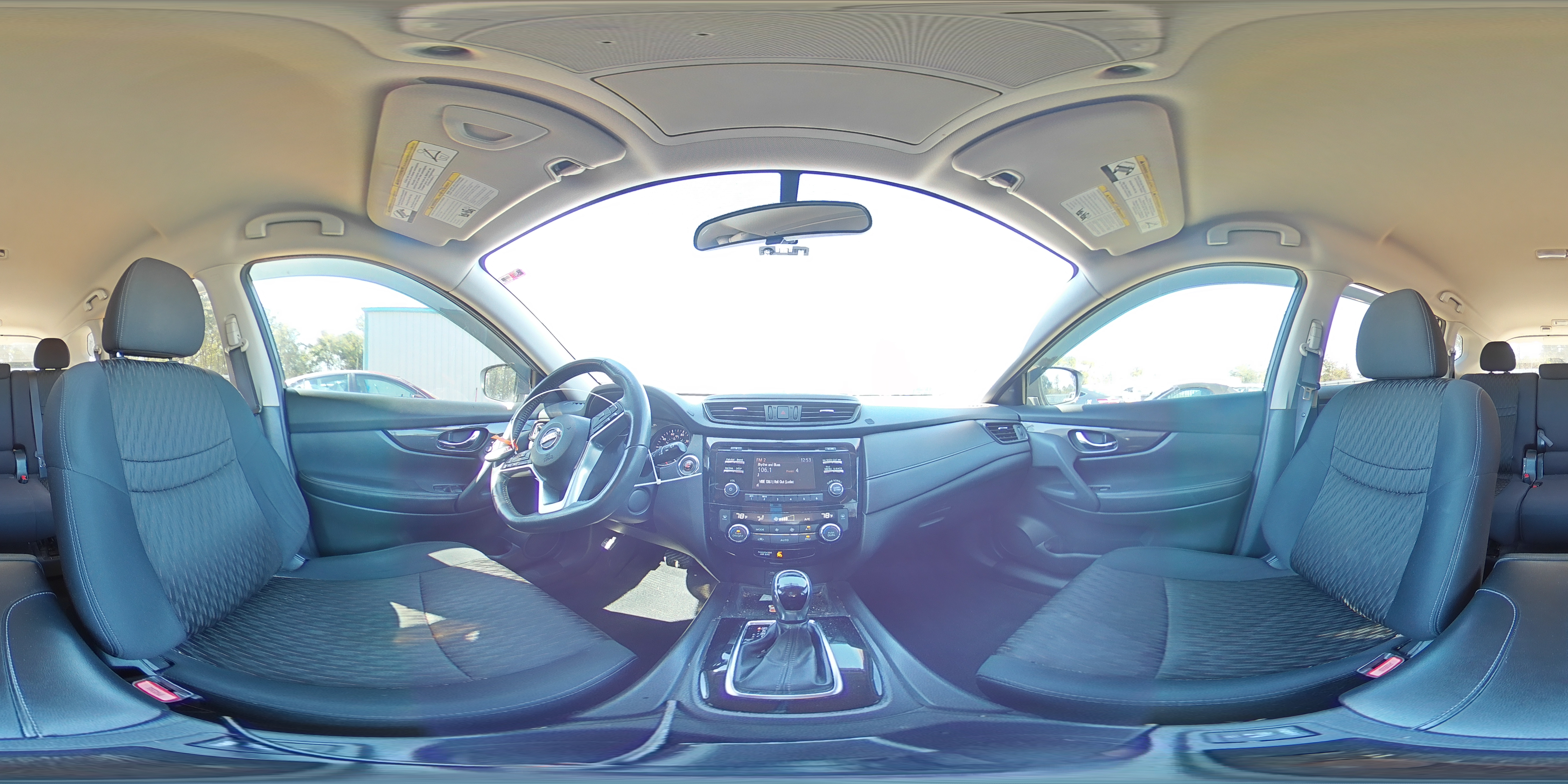 2017 Nissan Rogue - Image 15