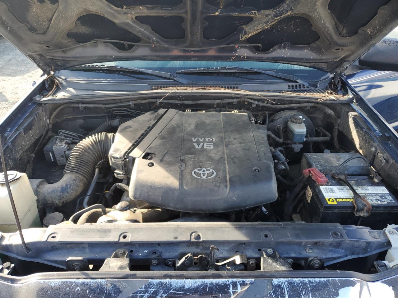 2005 Toyota Tacoma - Image 11