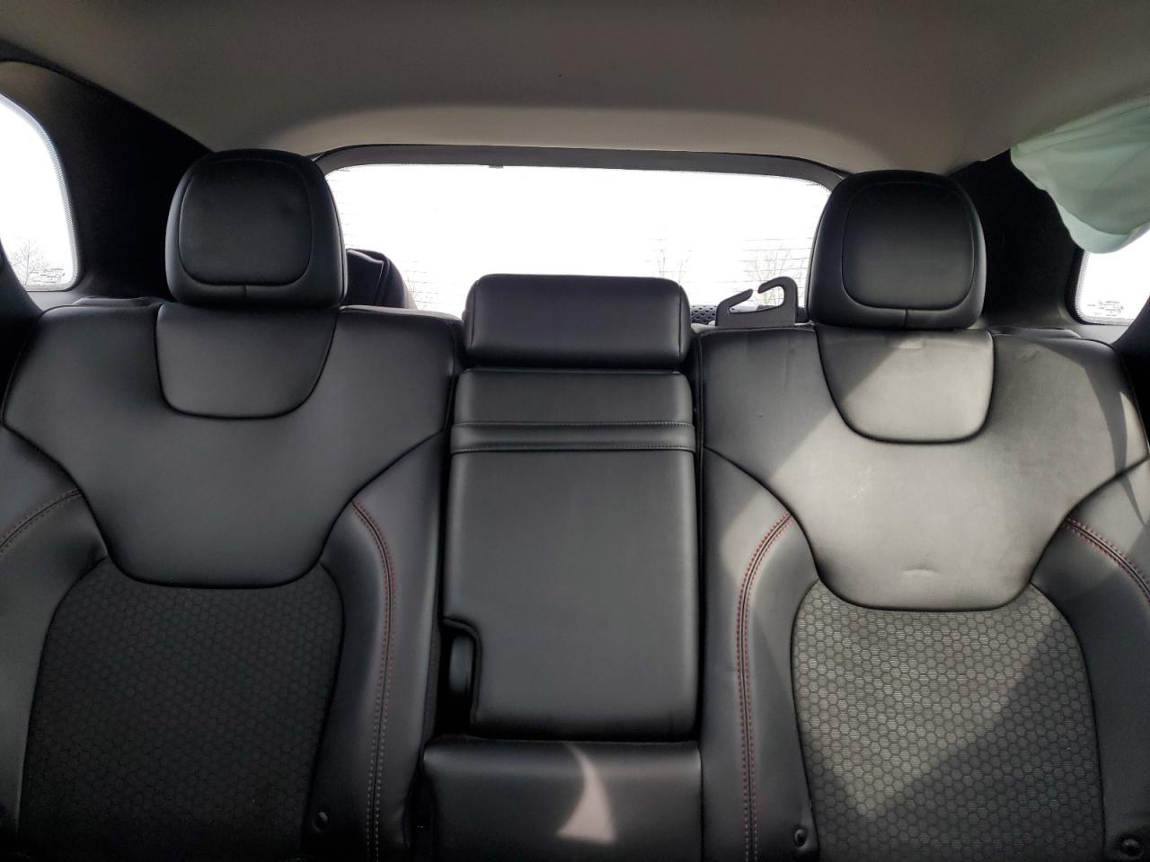 2019 Jeep Cherokee - Image 10