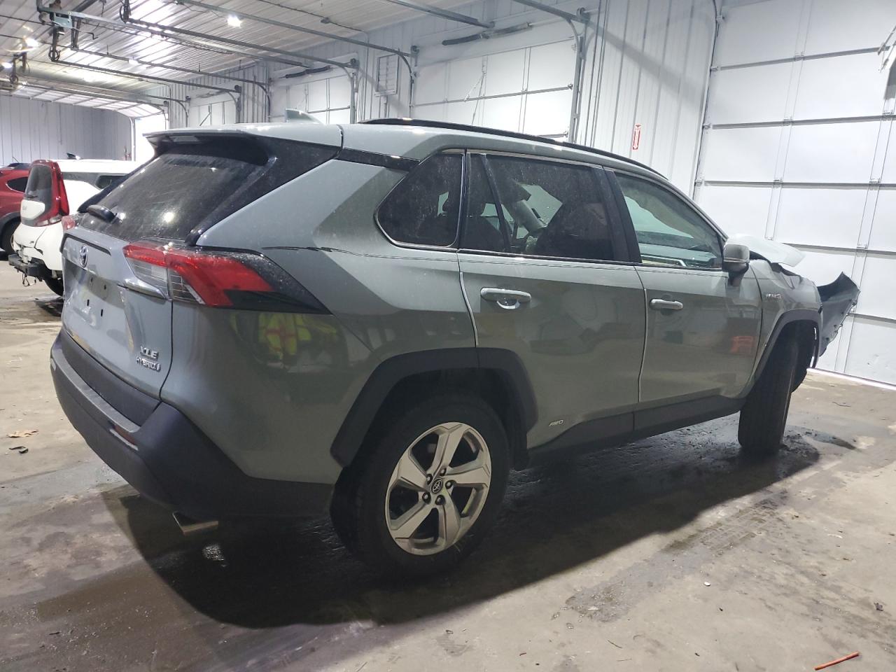 2021 Toyota RAV 4 - Image 3