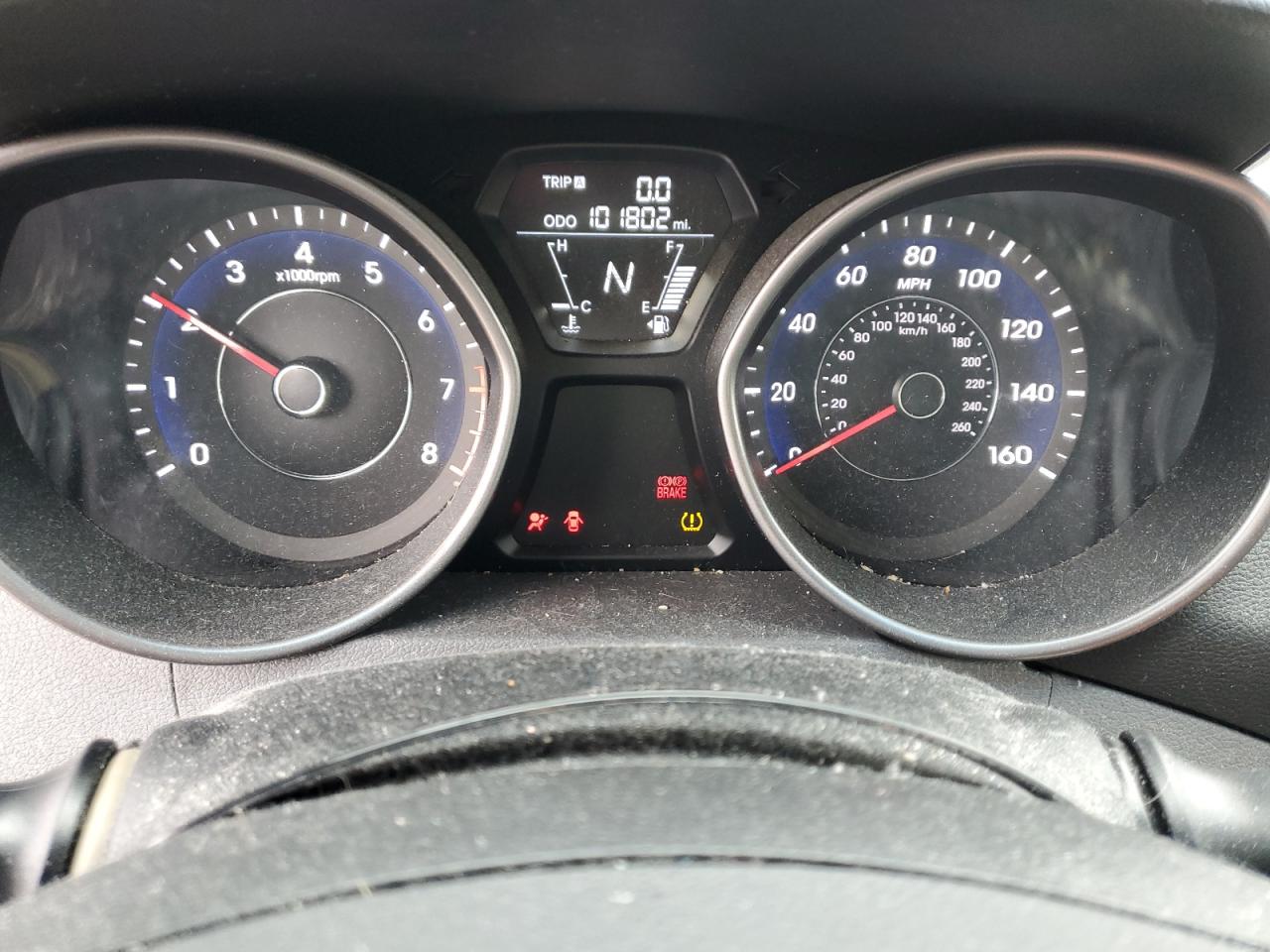 2012 Hyundai Elantra - Image 9