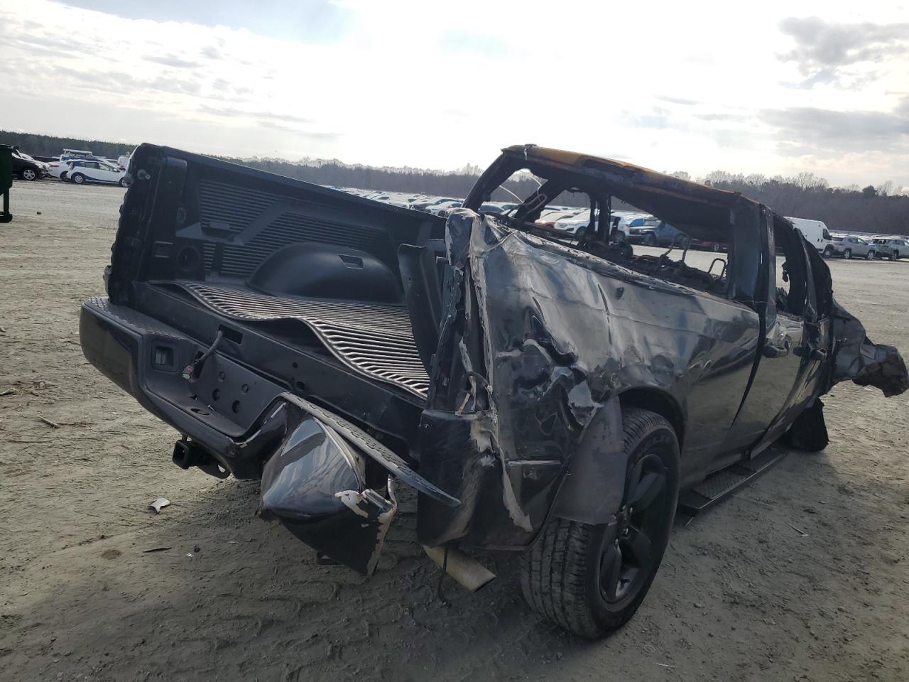 2018 RAM 1500 - Image 3