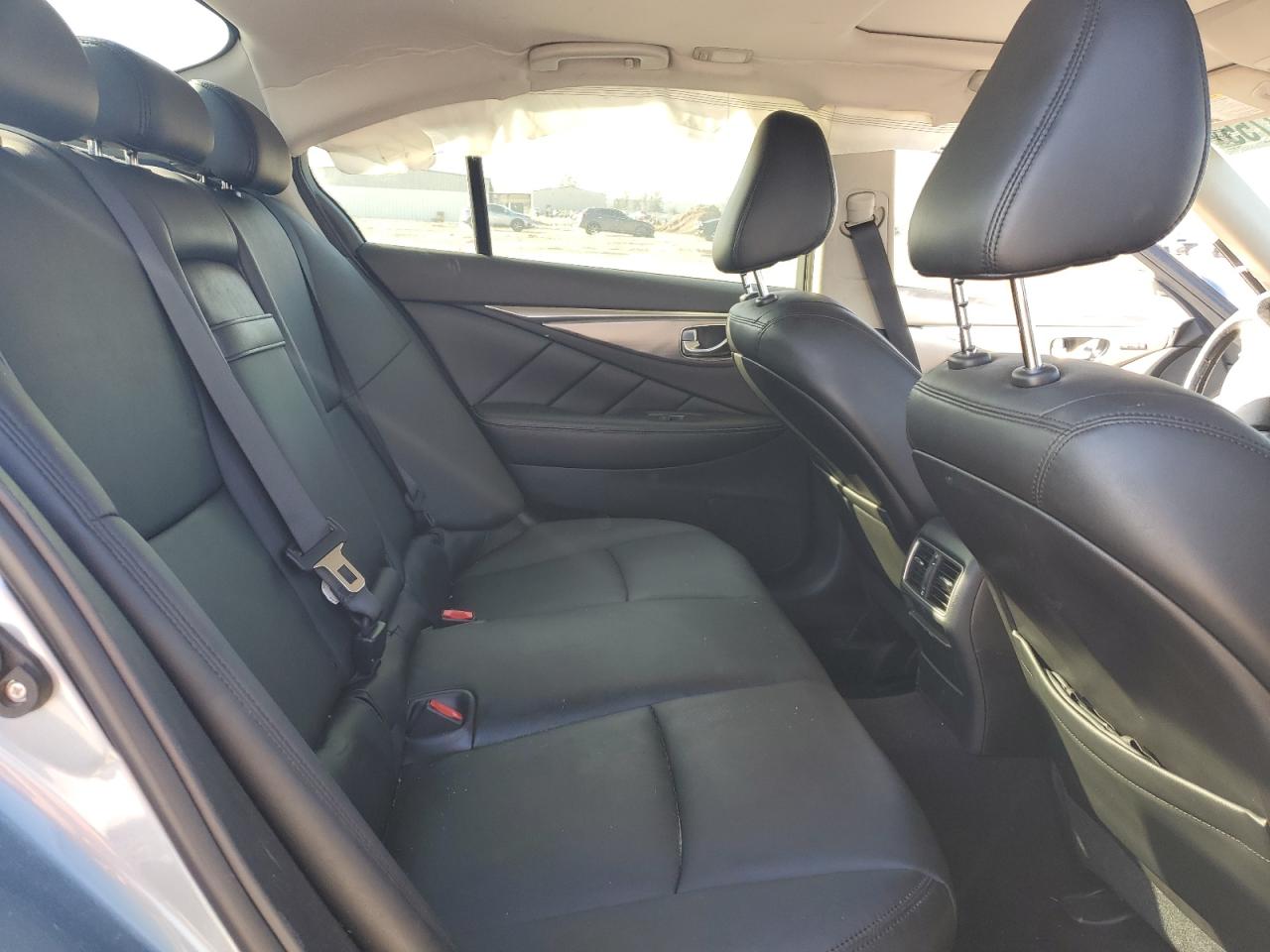 2017 Infiniti Q50 - Image 10