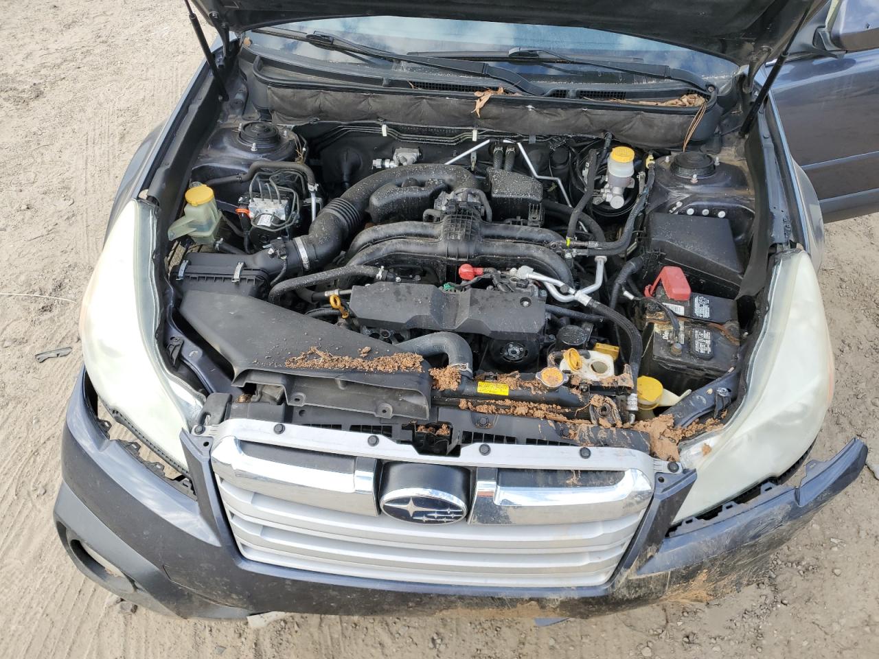 2014 Subaru Outback - Image 12