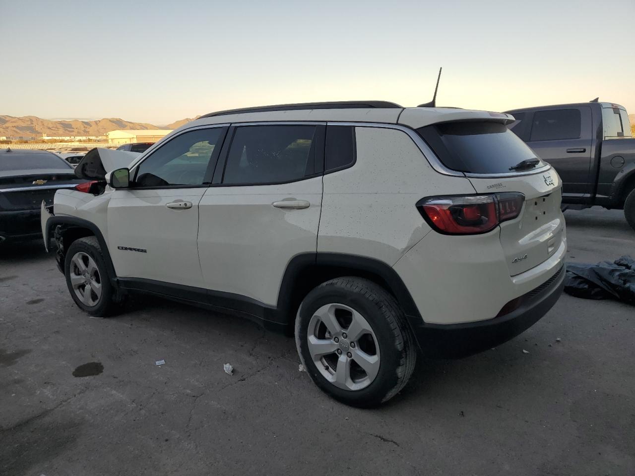 2019 Jeep Compass - Image 2