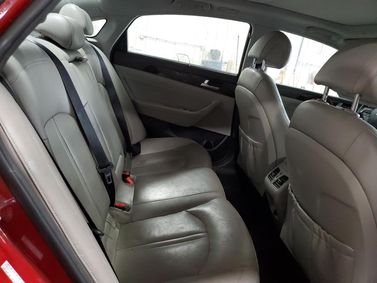 2016 Hyundai Sonata - Image 10