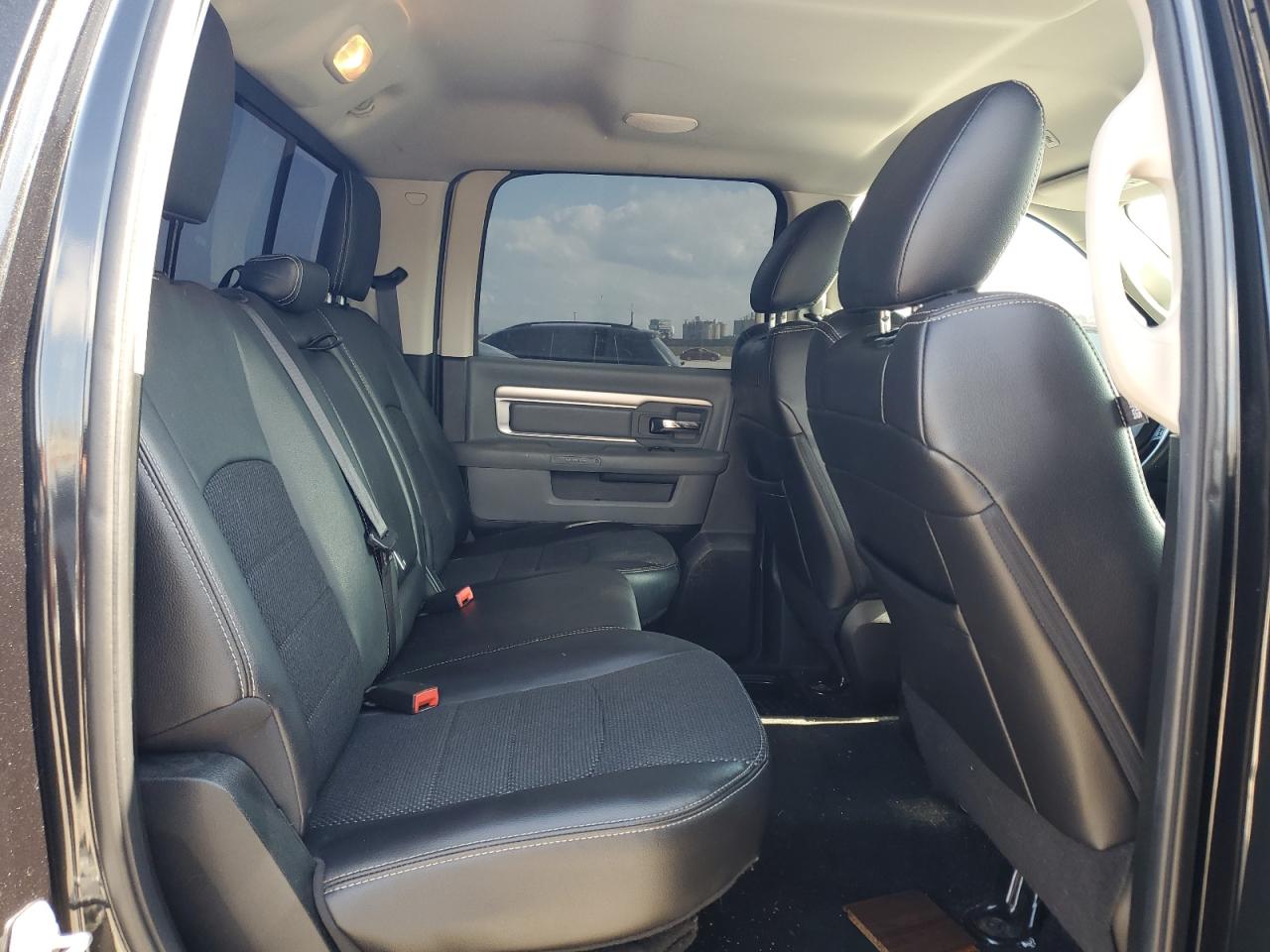 2017 RAM 1500 - Image 10