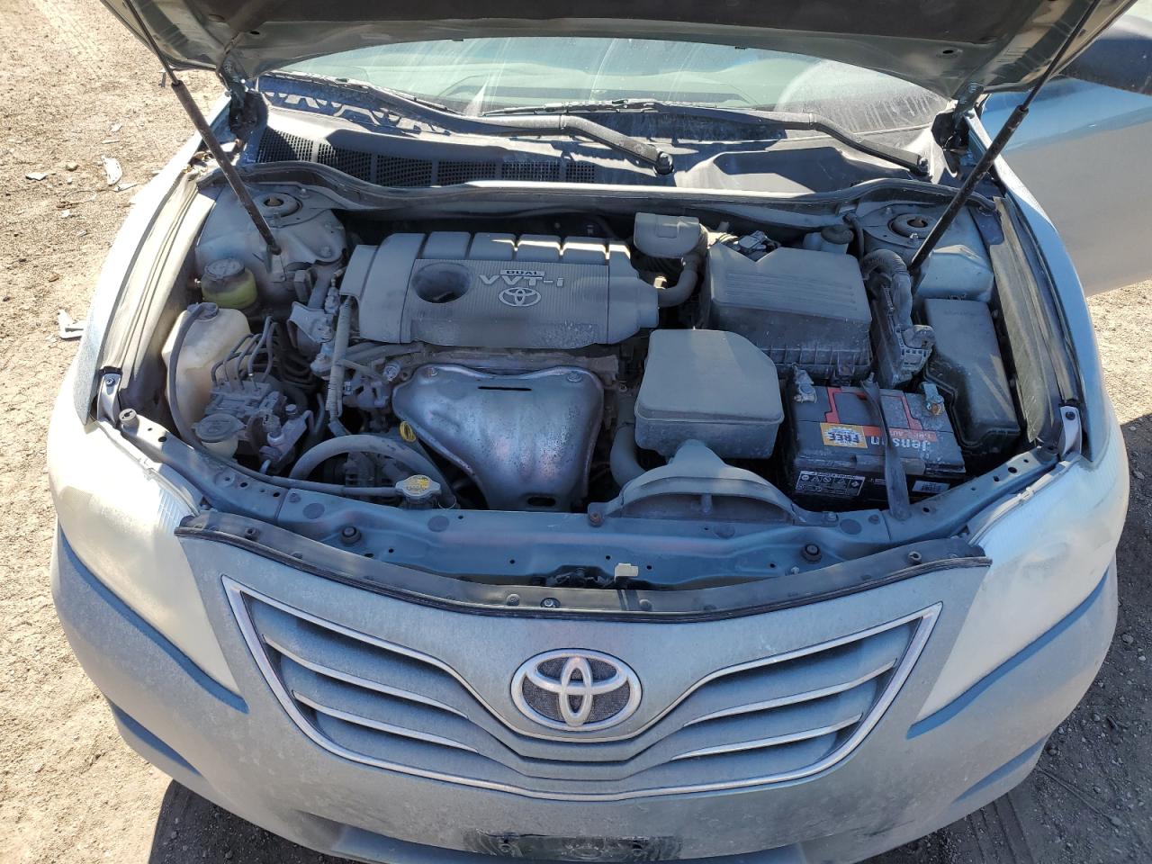 2010 Toyota Camry - Image 11
