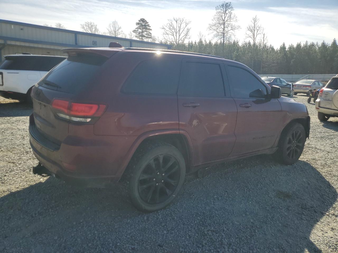 2017 Jeep Grand Cherokee - Image 3