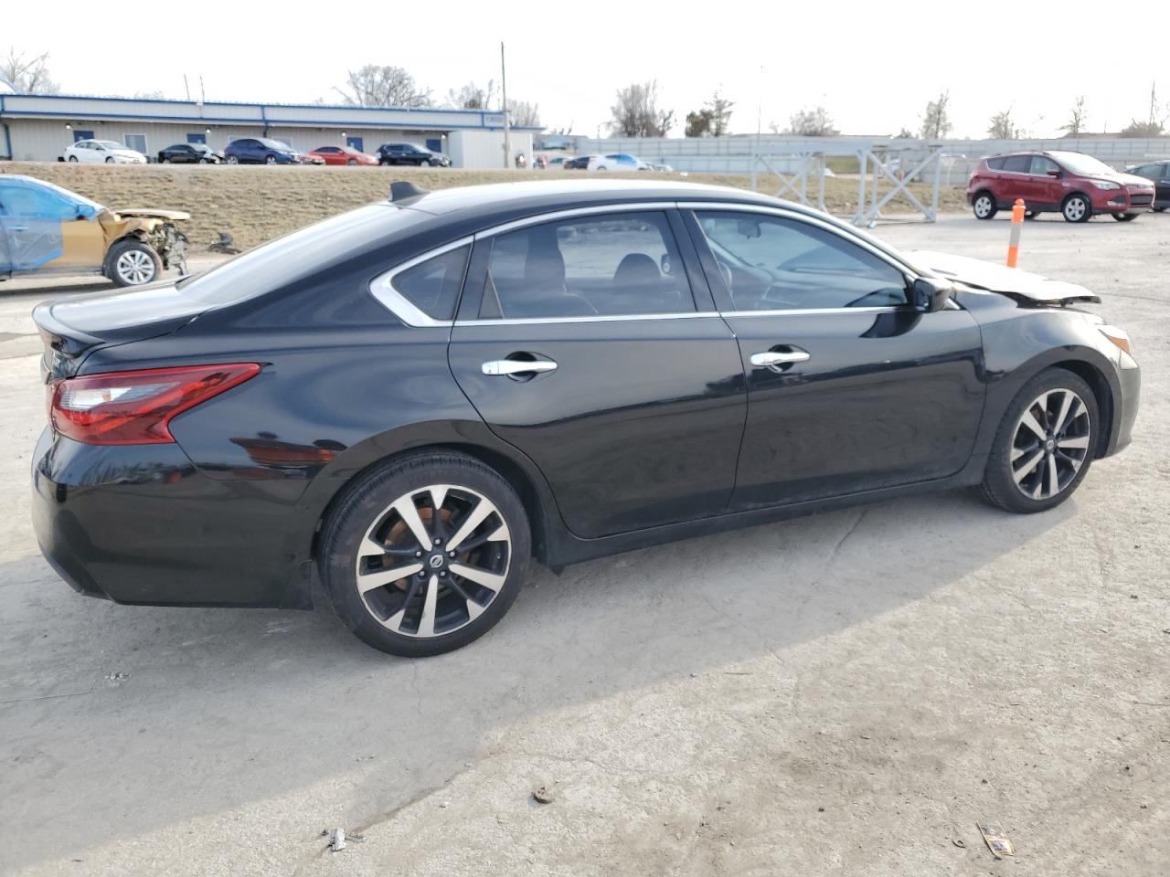 2018 Nissan Altima - Image 3