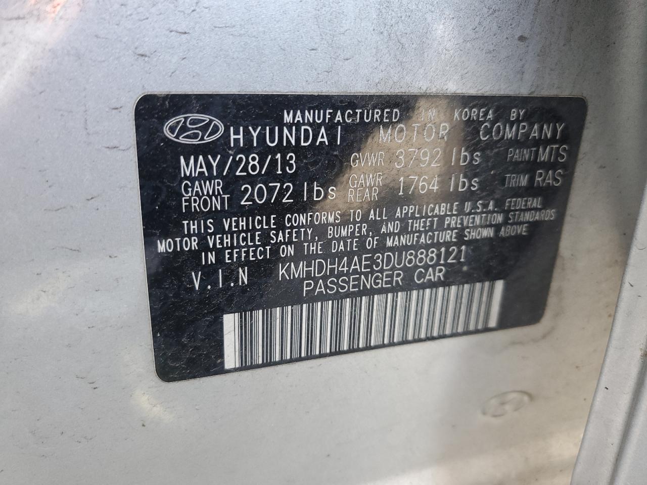 2013 Hyundai Elantra - Image 12